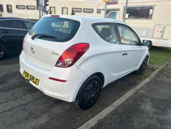 Used Hyundai i20 2014 for sale - 72760065: Photo