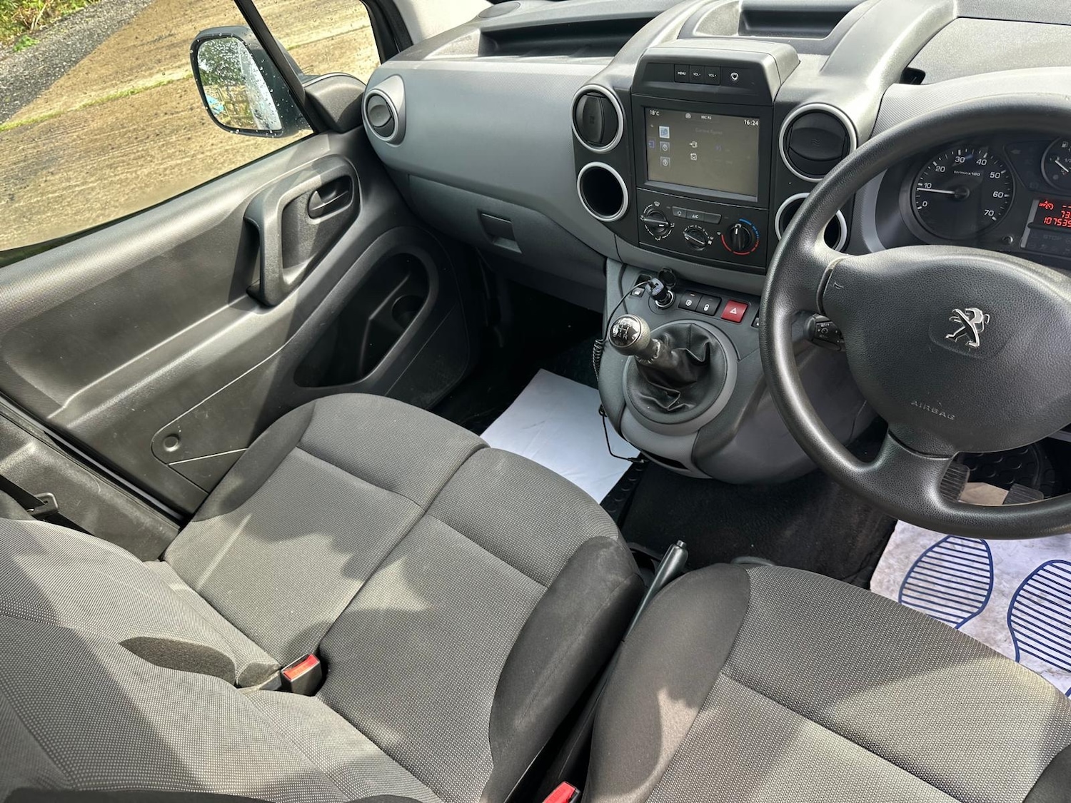 Used Peugeot Partner 2017 for sale - 76476734: Photo 11