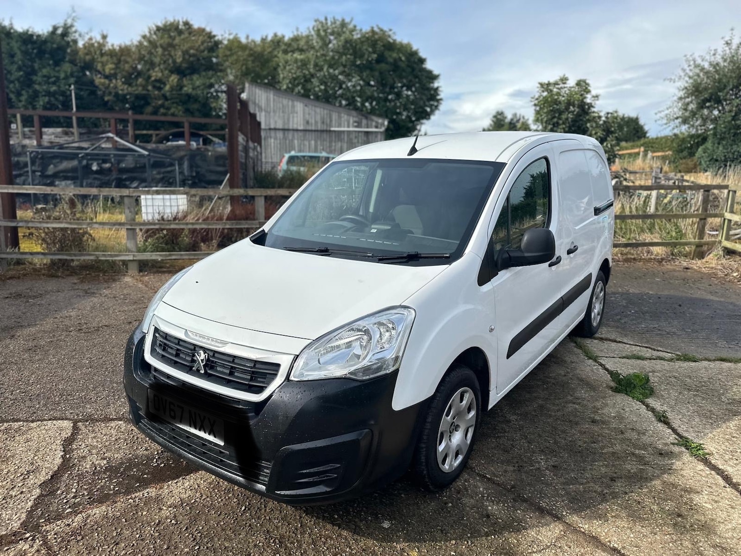 Used Peugeot Partner 2017 for sale - 76476734: Photo 3
