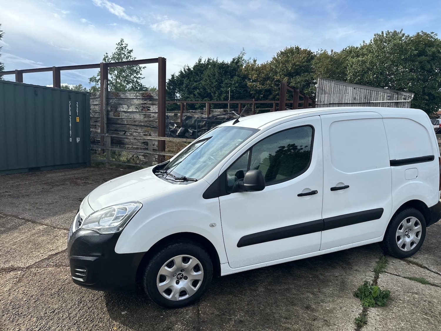 Used Peugeot Partner 2017 for sale - 76476734: Photo 4