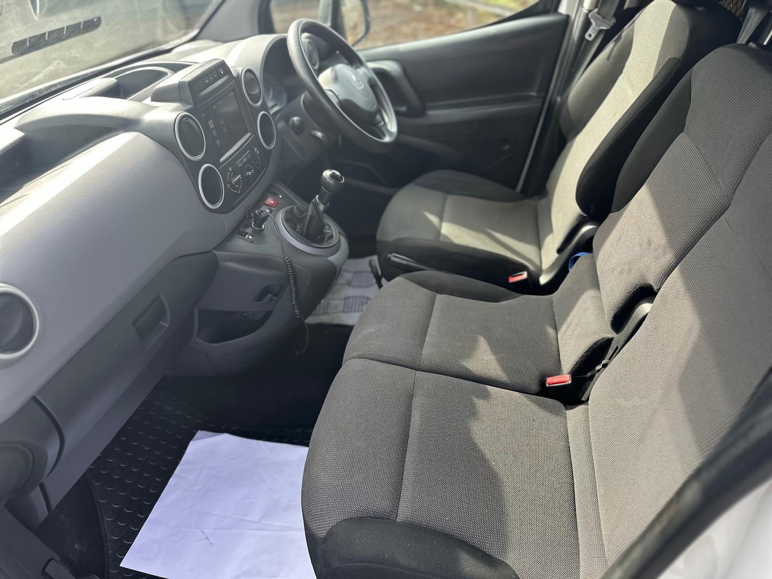 Used Peugeot Partner 2017 for sale - 76476734: Photo 8