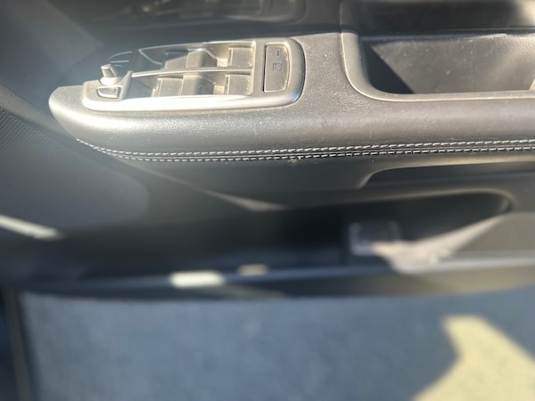Used Jaguar XF 2010 for sale - 75511836: Photo 28