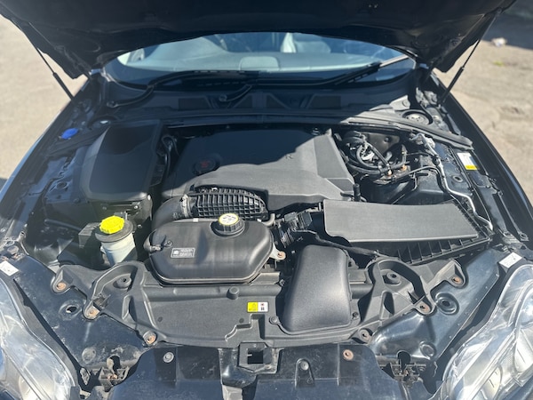 Used Jaguar XF 2010 for sale - 75511836: Photo 29