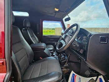 Used Land Rover Defender 2015 for sale - 75659705: Photo
