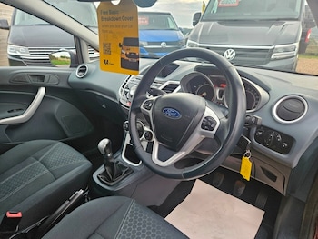 Used Ford Fiesta 2010 for sale - 76173551: Photo