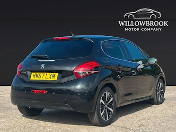 Used Peugeot 208 2018 for sale - 79277962: Photo