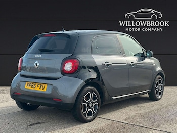 Used smart forfour 2017 for sale - 79556677: Photo