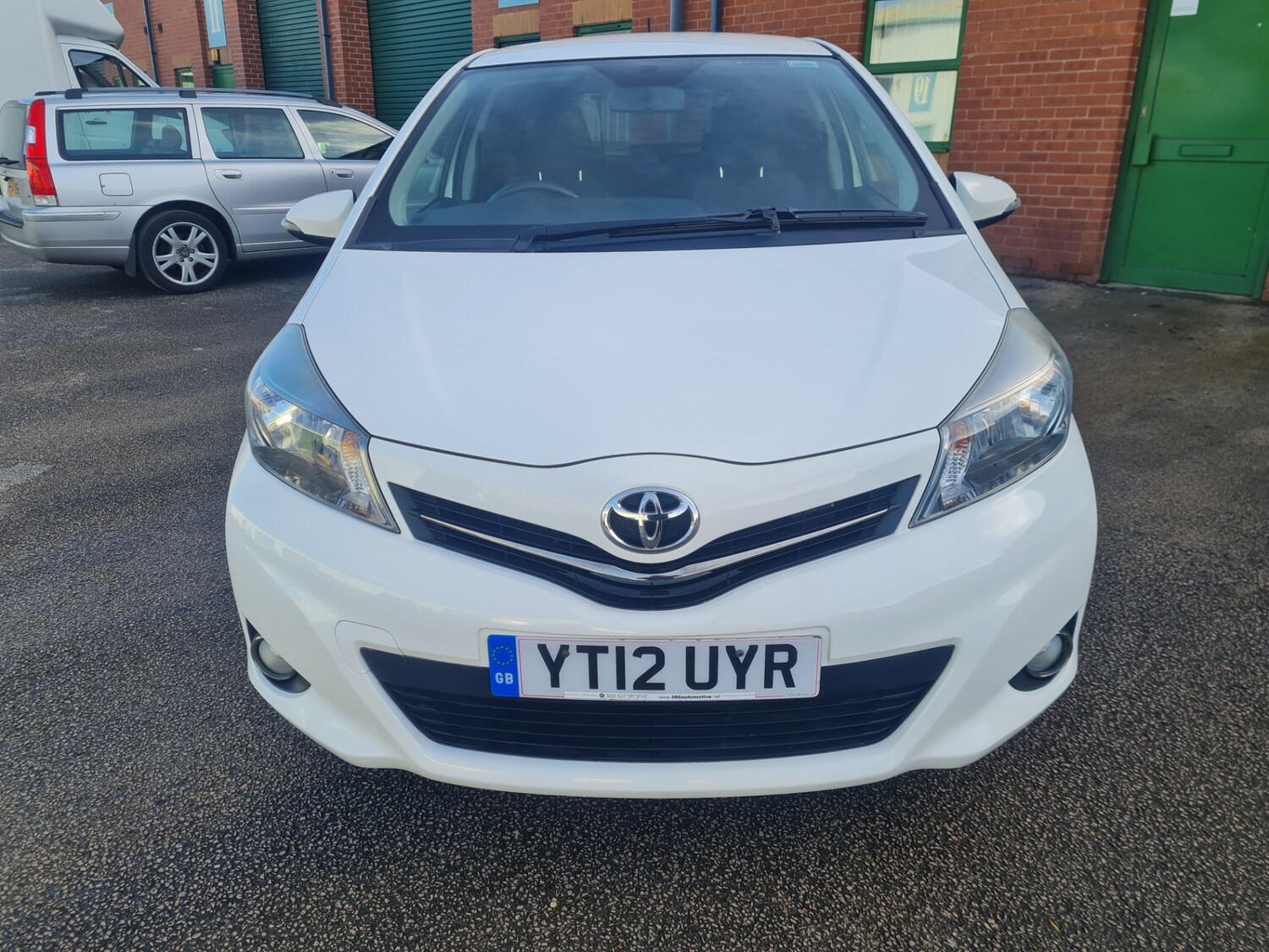 Used Toyota Yaris 2012 for sale - 76602752: Photo 14