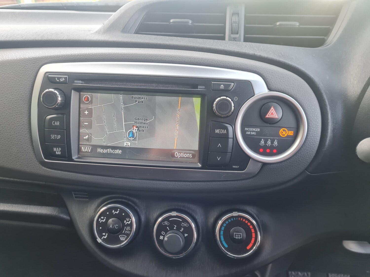 Used Toyota Yaris 2012 for sale - 76602752: Photo 27