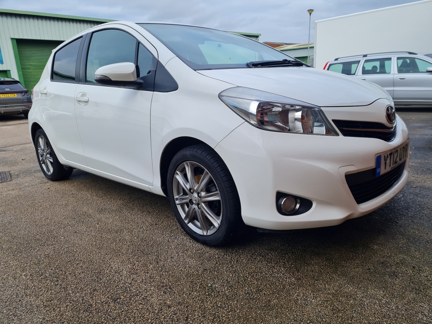 Used Toyota Yaris 2012 for sale - 76602752: Photo 3