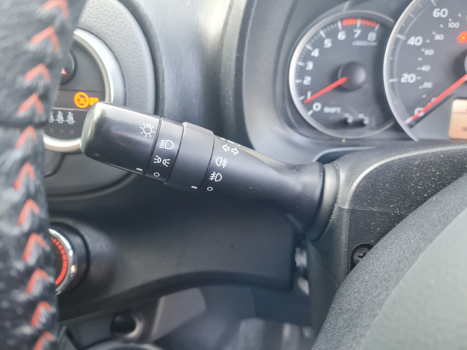 Used Toyota Yaris 2012 for sale - 76602752: Photo 31