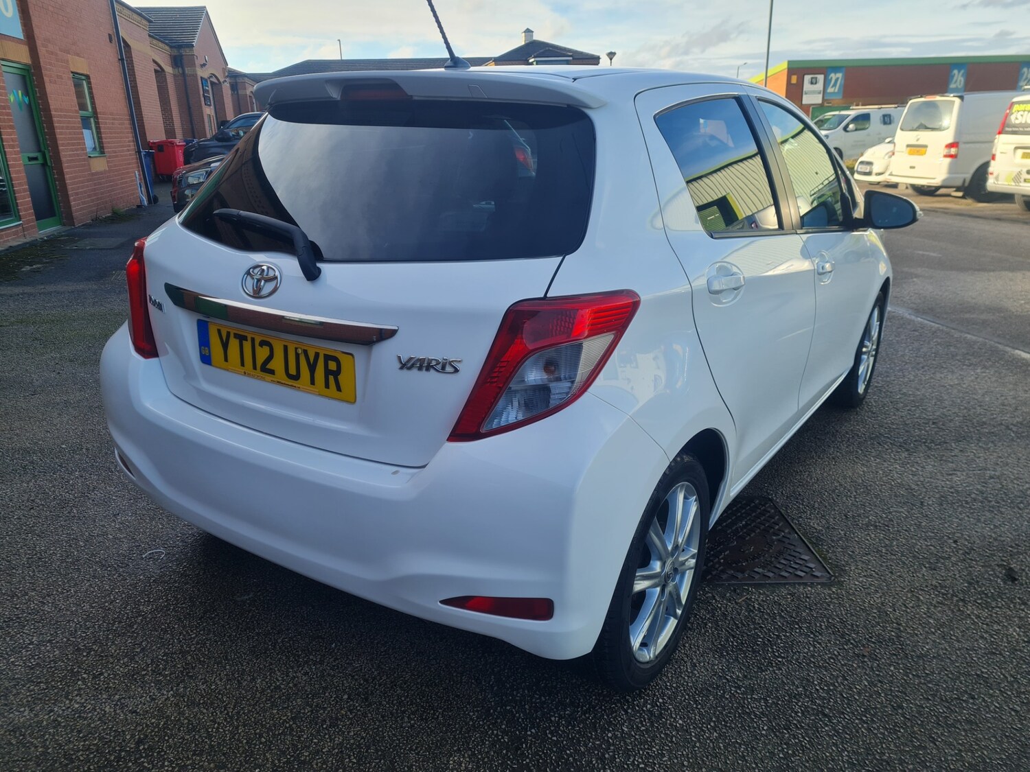 Used Toyota Yaris 2012 for sale - 76602752: Photo 6