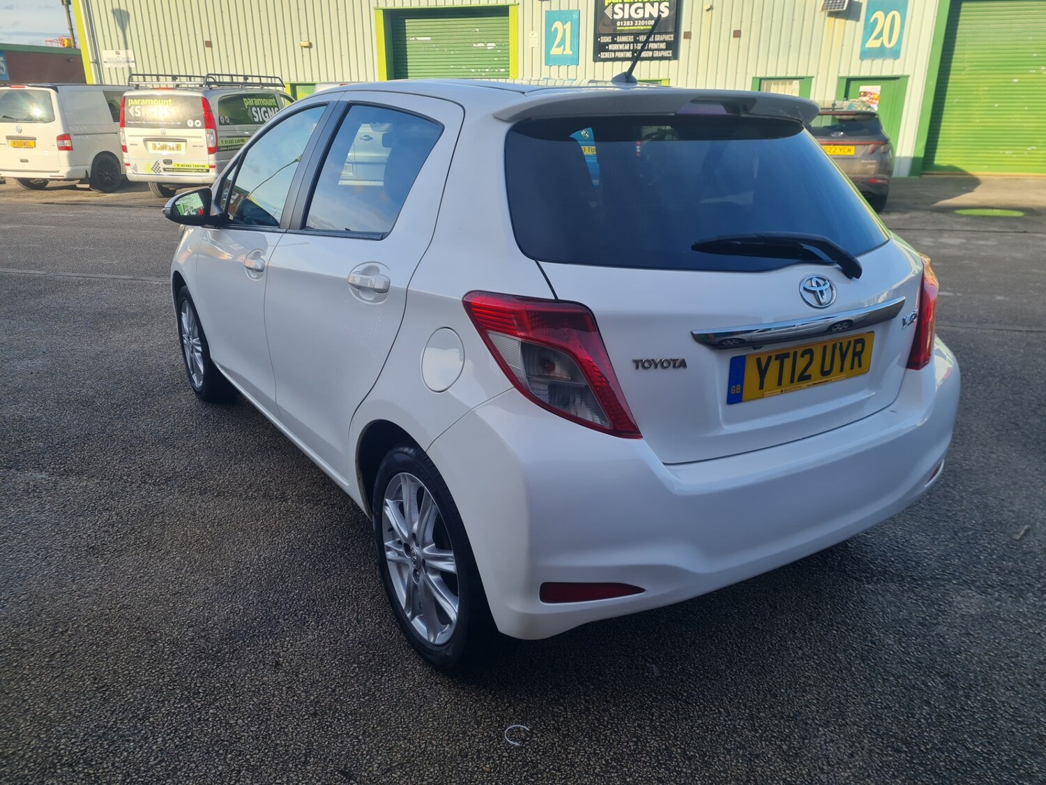 Used Toyota Yaris 2012 for sale - 76602752: Photo 8