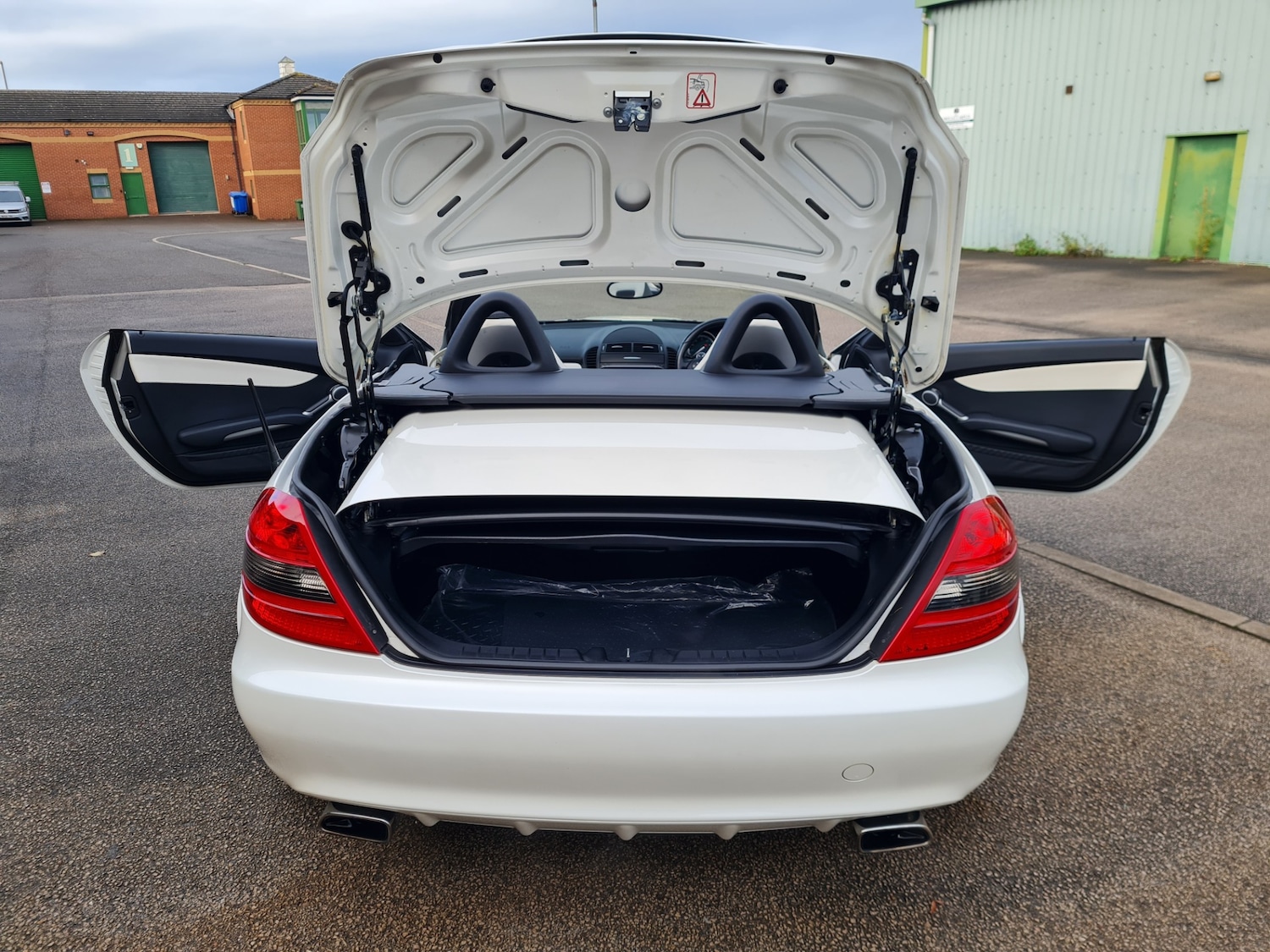 Used Mercedes-Benz SLK 2009 for sale - 75996675: Photo 32