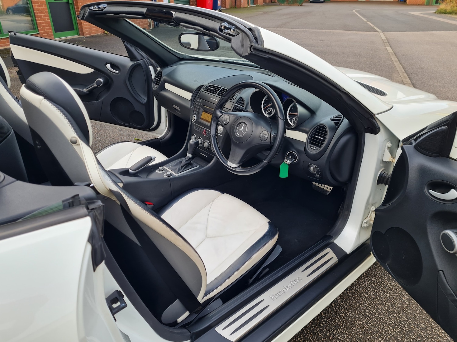 Used Mercedes-Benz SLK 2009 for sale - 75996675: Photo 38