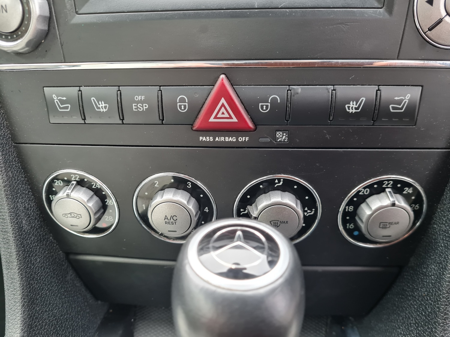 Used Mercedes-Benz SLK 2009 for sale - 75996675: Photo 66