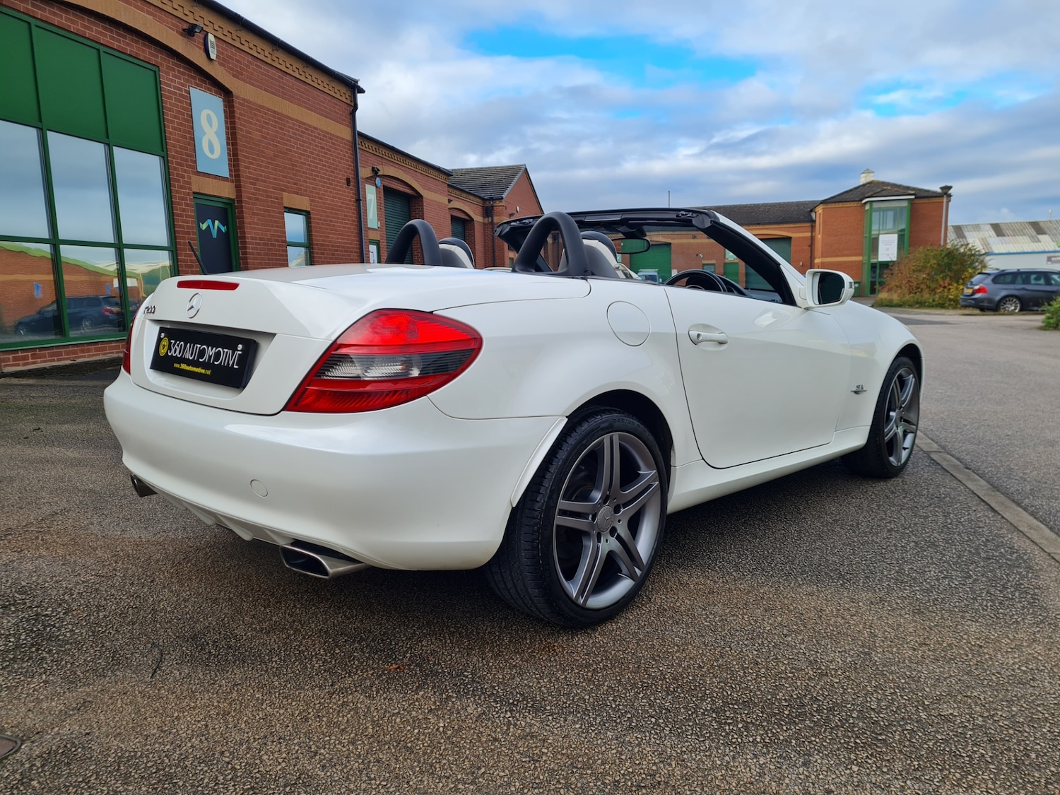 Used Mercedes-Benz SLK 2009 for sale - 75996675: Photo 7