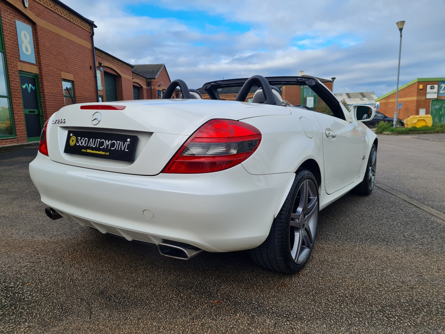 Used Mercedes-Benz SLK 2009 for sale - 75996675: Photo 8