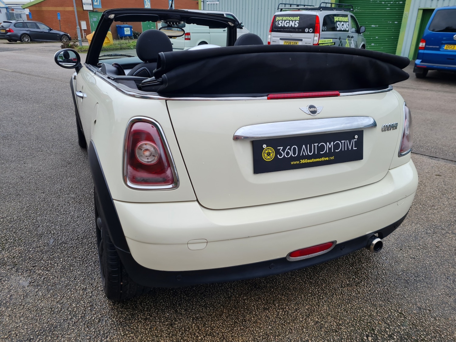 Used MINI Convertible 2010 for sale - 77272408: Photo 10