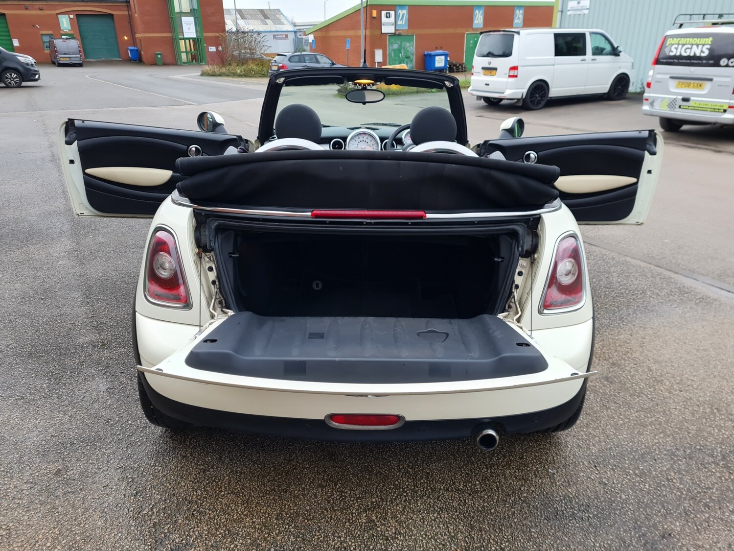 Used MINI Convertible 2010 for sale - 77272408: Photo 29