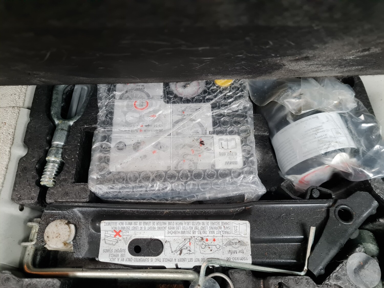 Used MINI Convertible 2010 for sale - 77272408: Photo 37