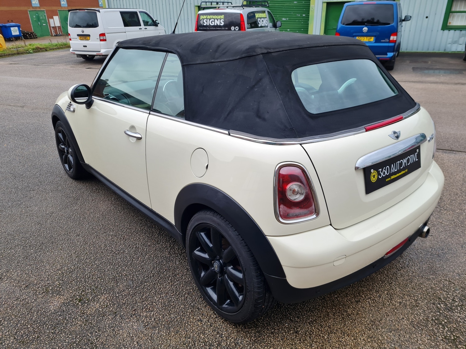 Used MINI Convertible 2010 for sale - 77272408: Photo 43