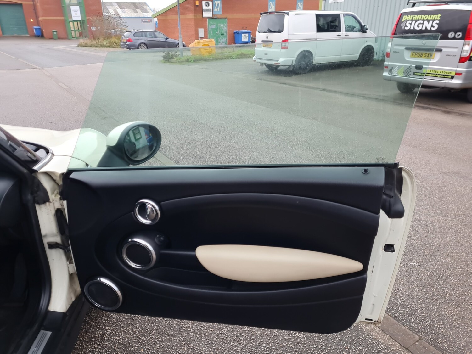 Used MINI Convertible 2010 for sale - 77272408: Photo 48