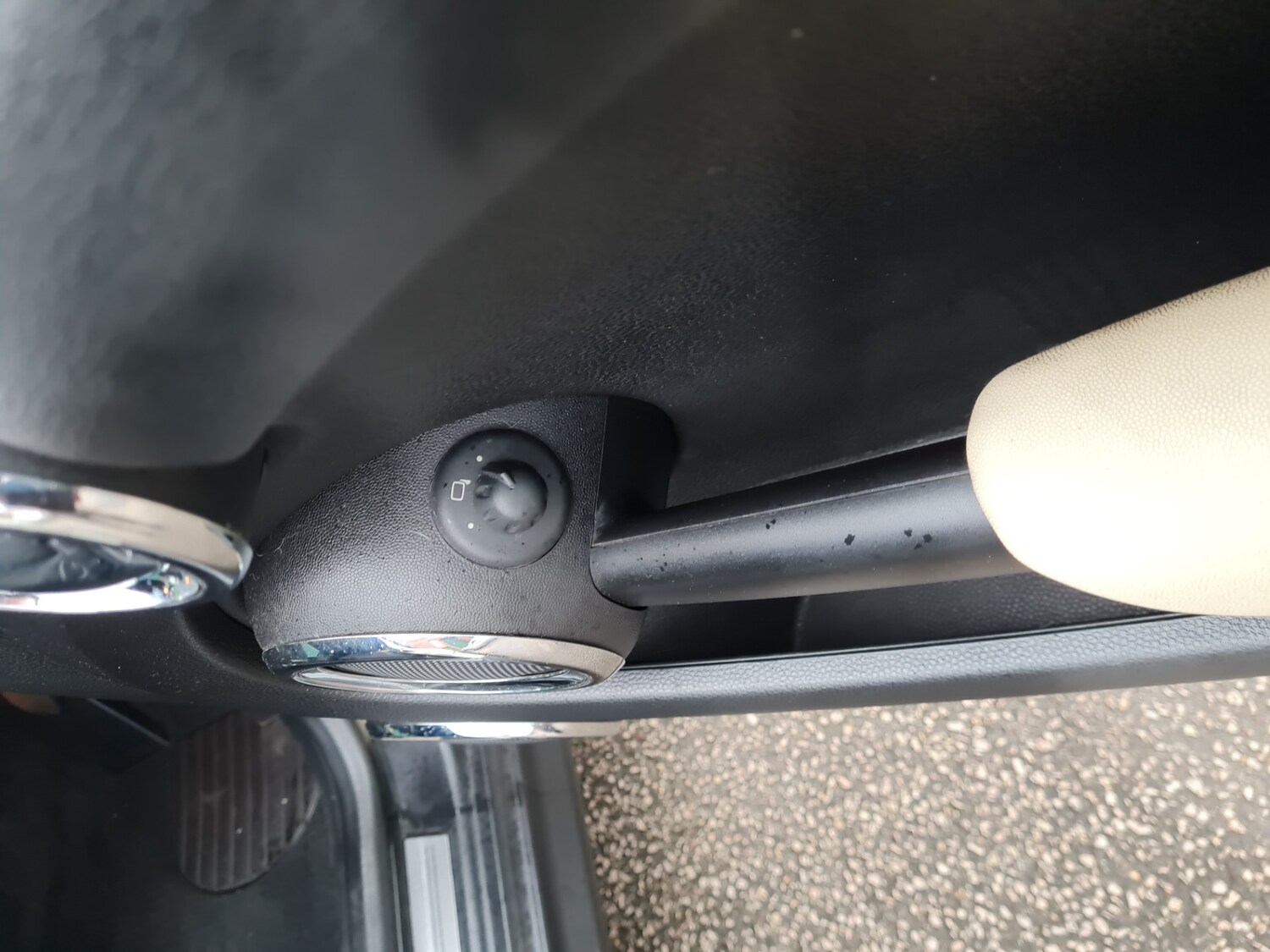 Used MINI Convertible 2010 for sale - 77272408: Photo 49