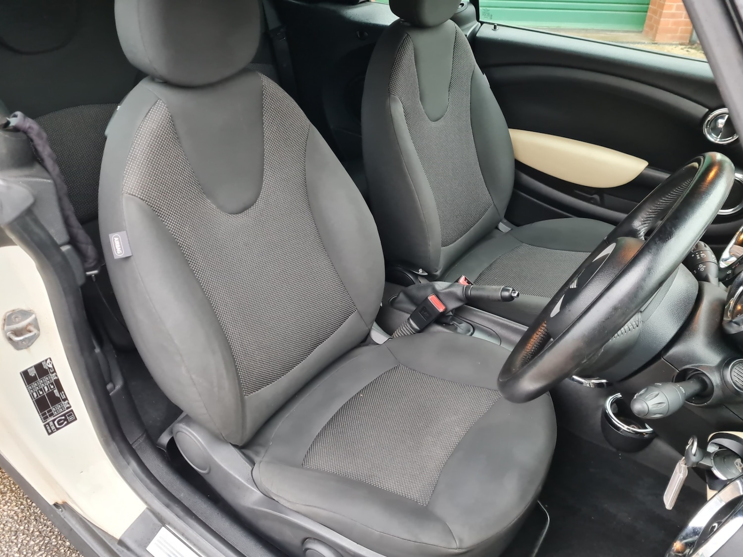 Used MINI Convertible 2010 for sale - 77272408: Photo 51