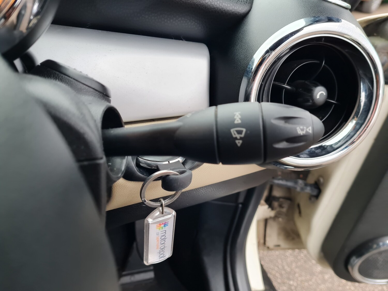 Used MINI Convertible 2010 for sale - 77272408: Photo 56