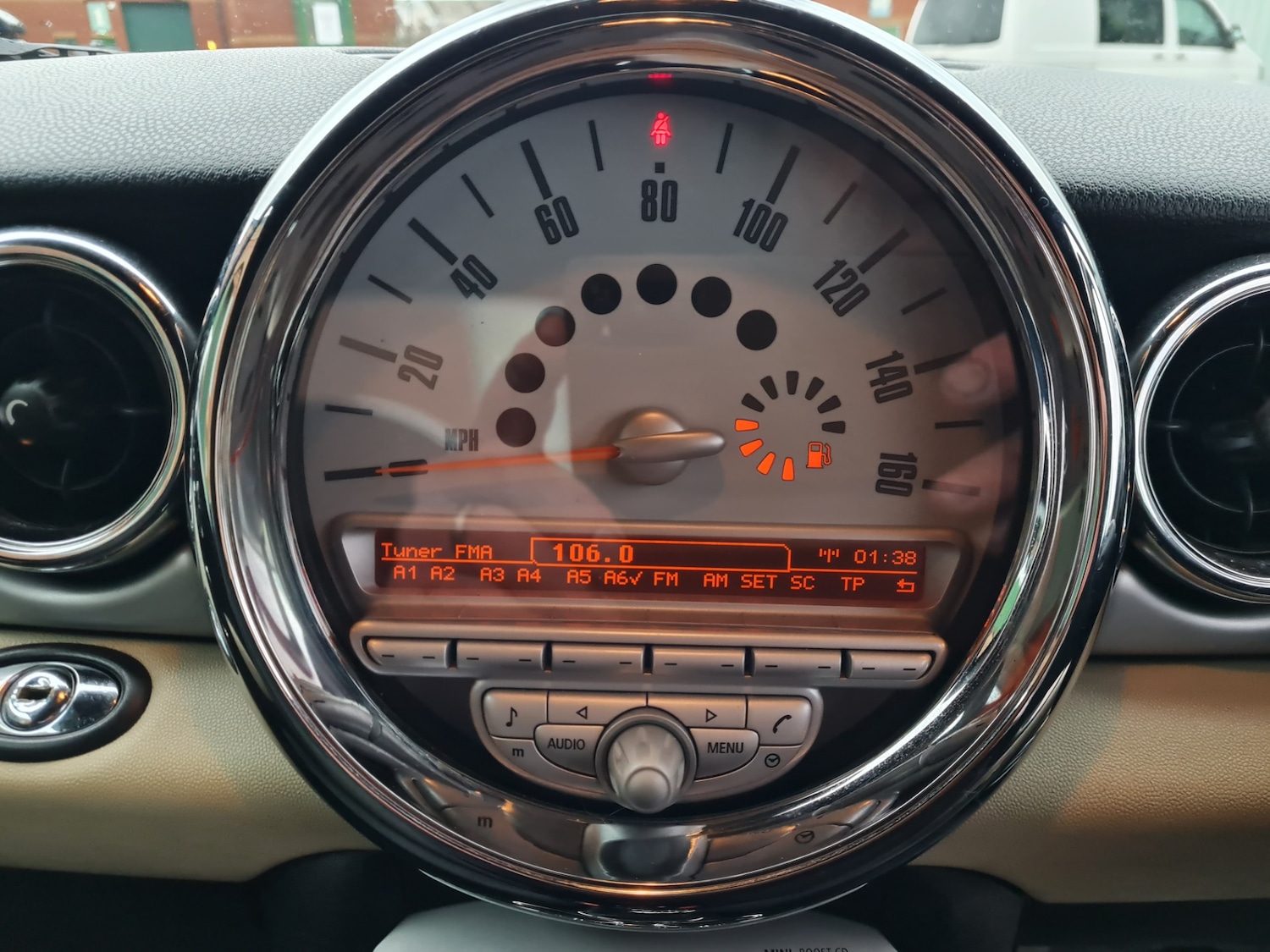 Used MINI Convertible 2010 for sale - 77272408: Photo 57