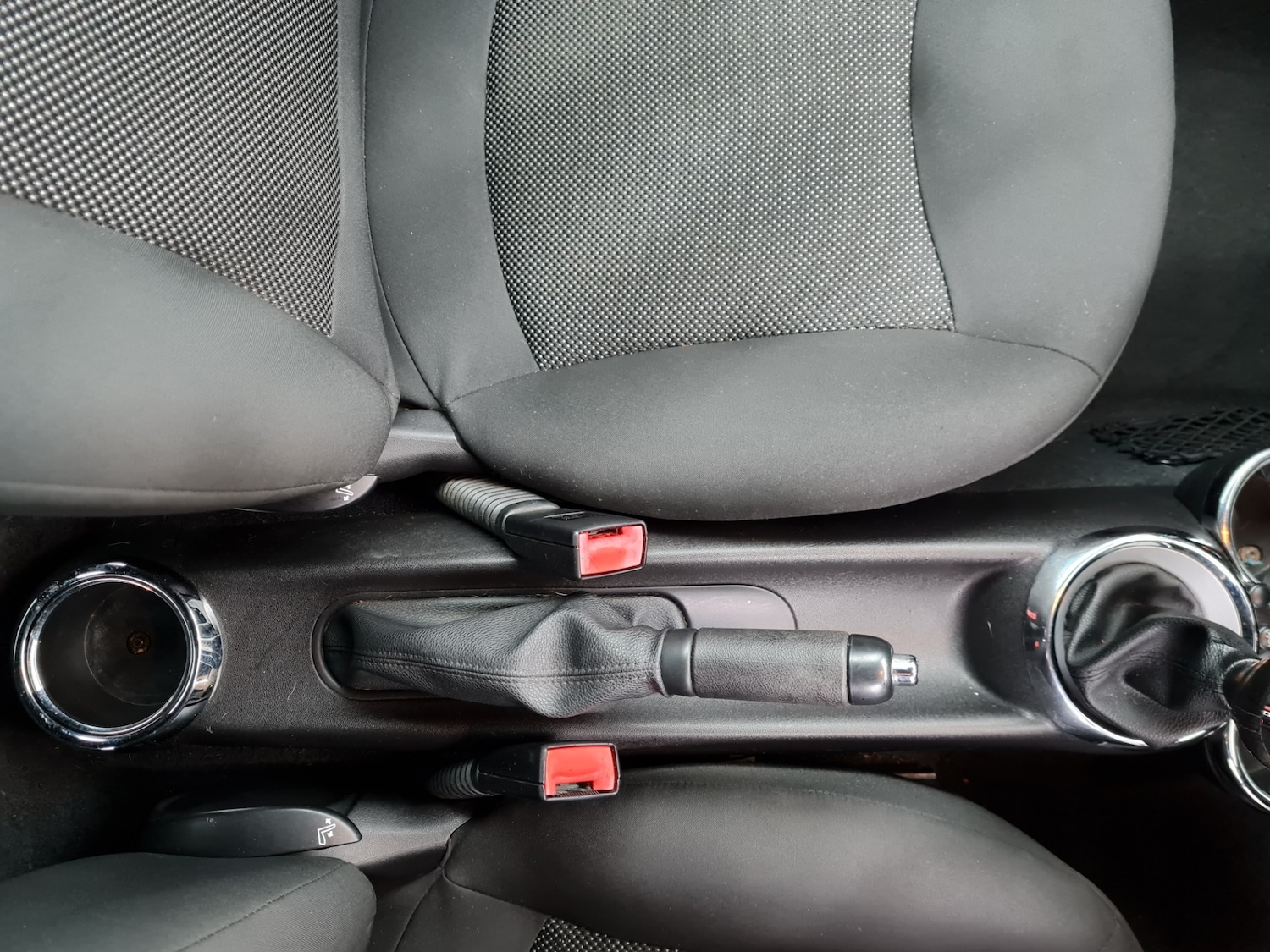 Used MINI Convertible 2010 for sale - 77272408: Photo 61