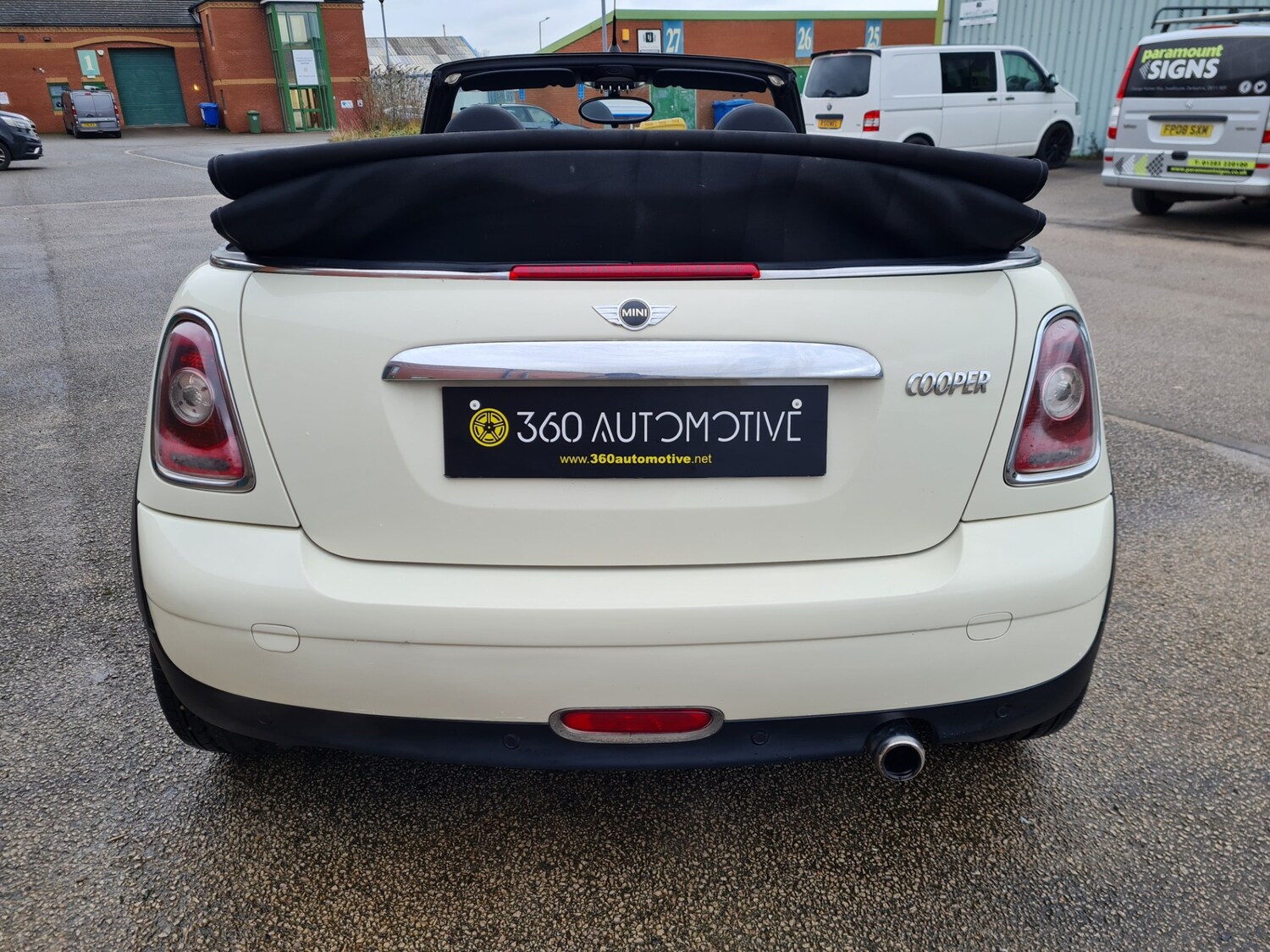 Used MINI Convertible 2010 for sale - 77272408: Photo 9