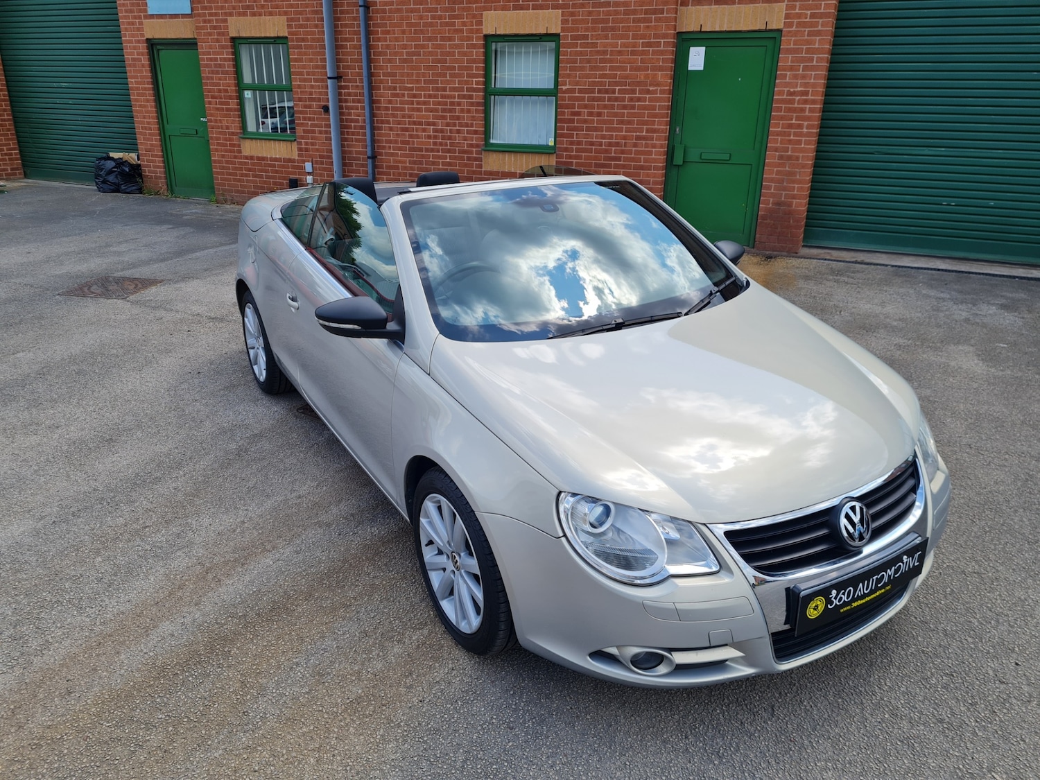 Used Volkswagen EOS 2009 for sale - 76707583: Photo 16