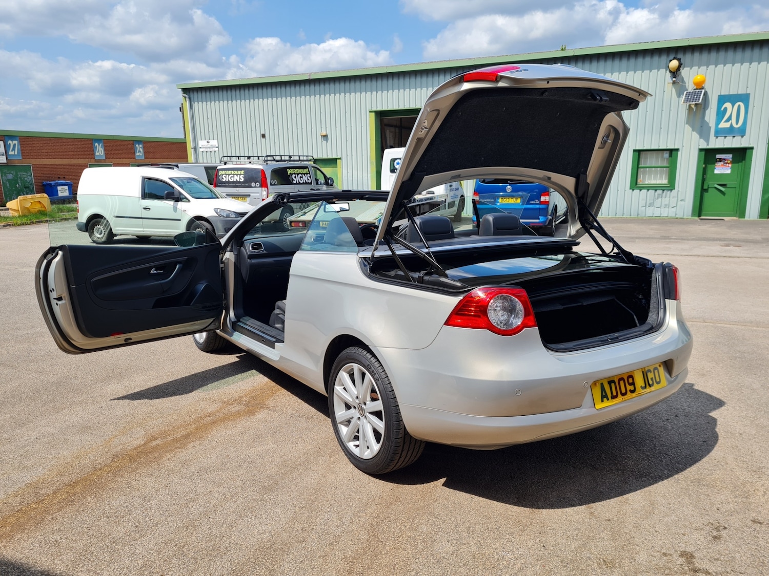Used Volkswagen EOS 2009 for sale - 76707583: Photo 26