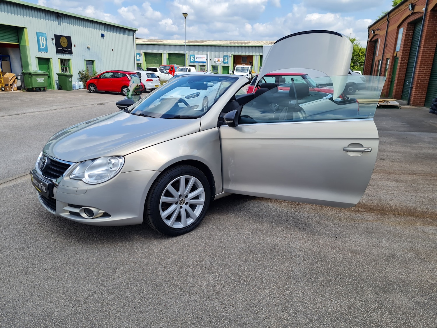 Used Volkswagen EOS 2009 for sale - 76707583: Photo 27