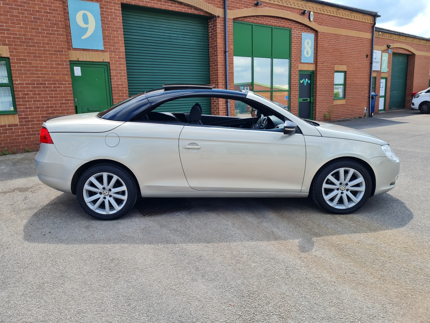 Used Volkswagen EOS 2009 for sale - 76707583: Photo 38
