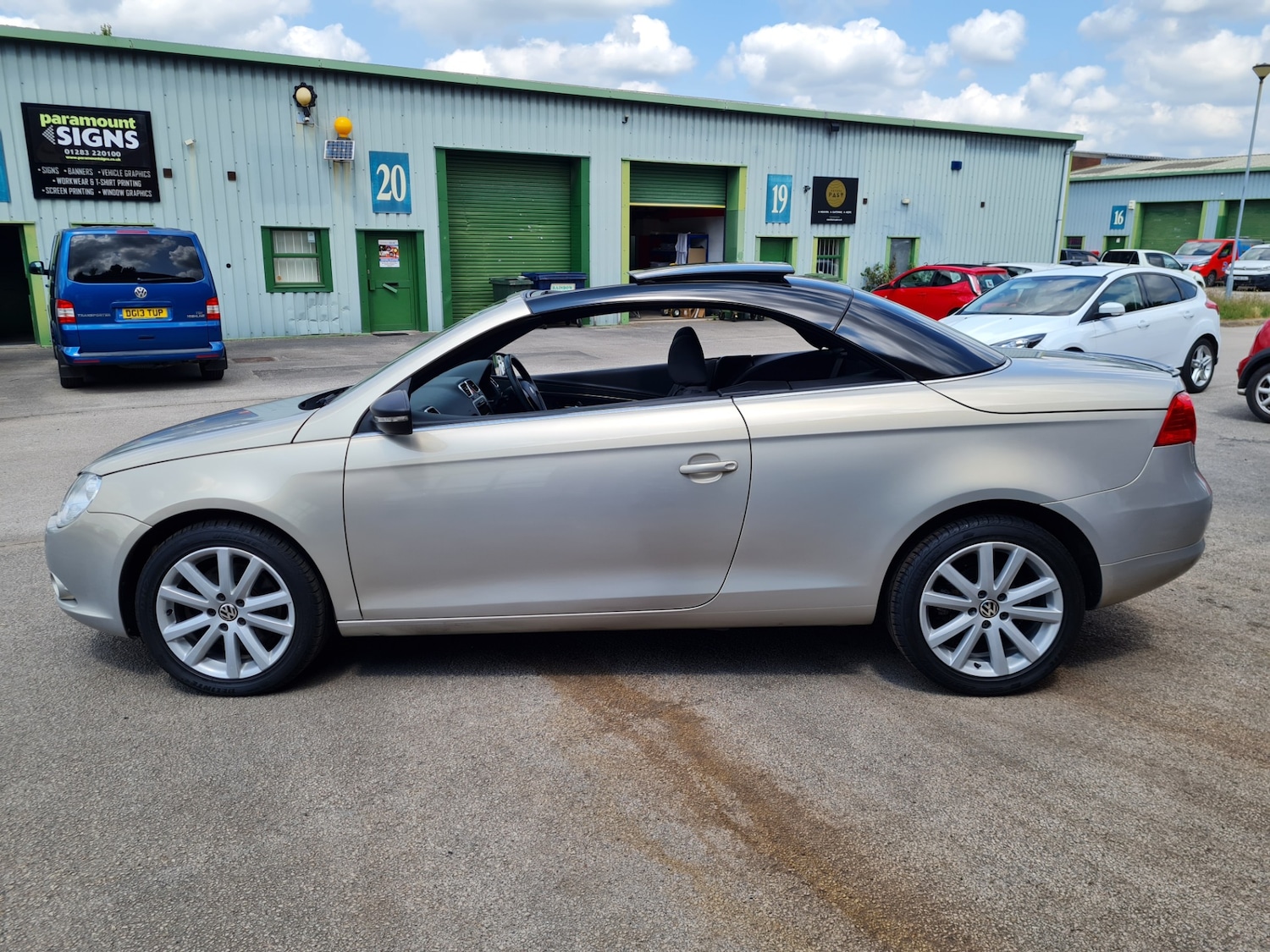Used Volkswagen EOS 2009 for sale - 76707583: Photo 42