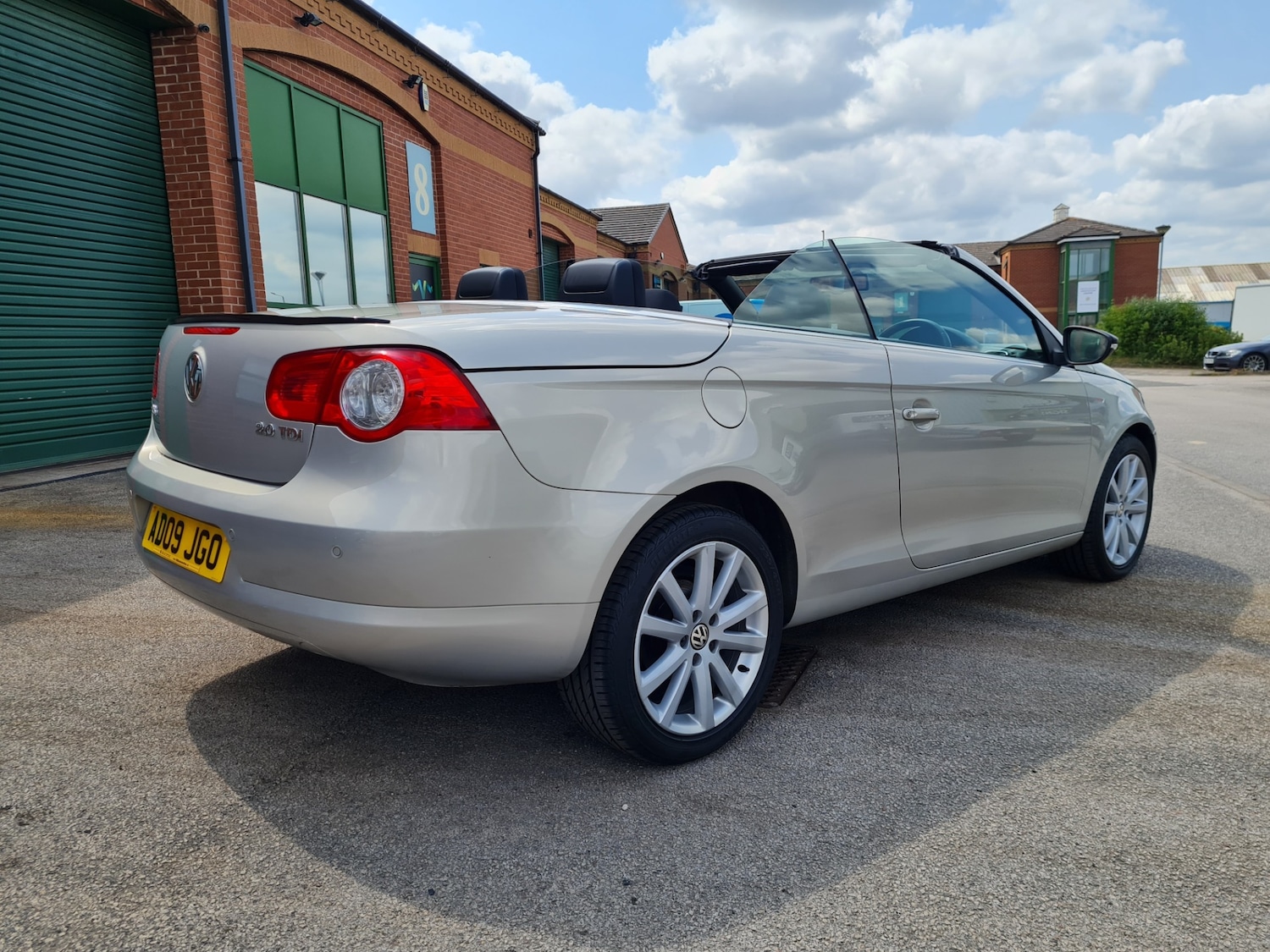 Used Volkswagen EOS 2009 for sale - 76707583: Photo 6
