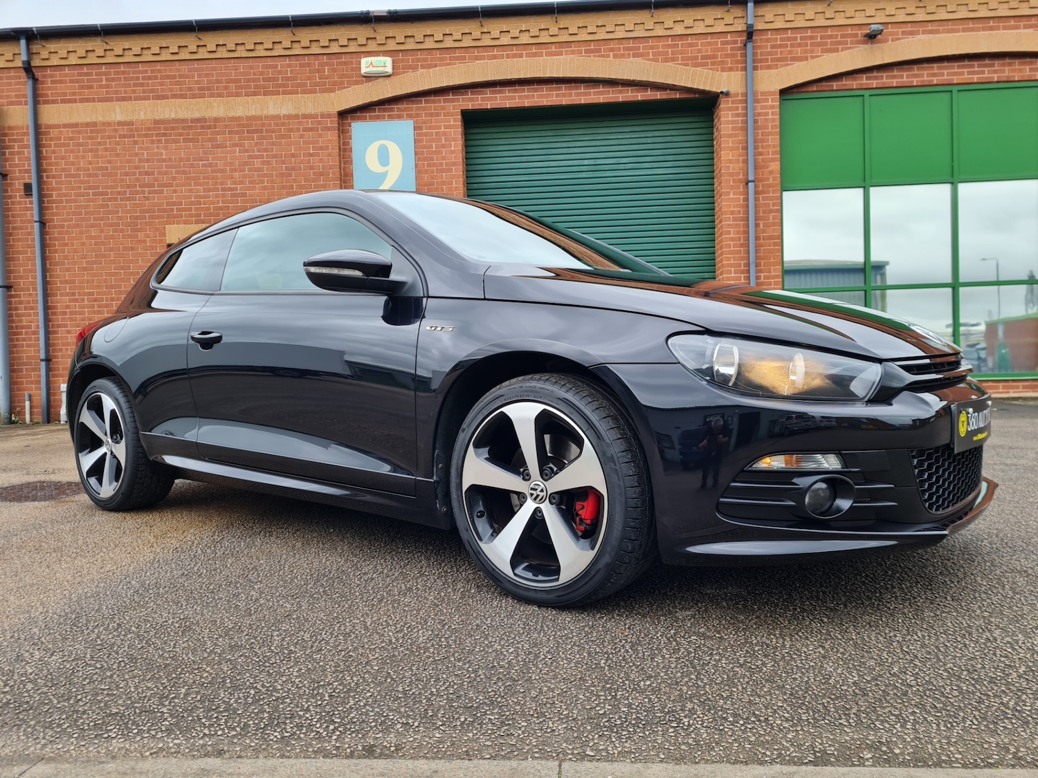 Used Volkswagen Scirocco 2013 for sale - 75996475: Photo 2