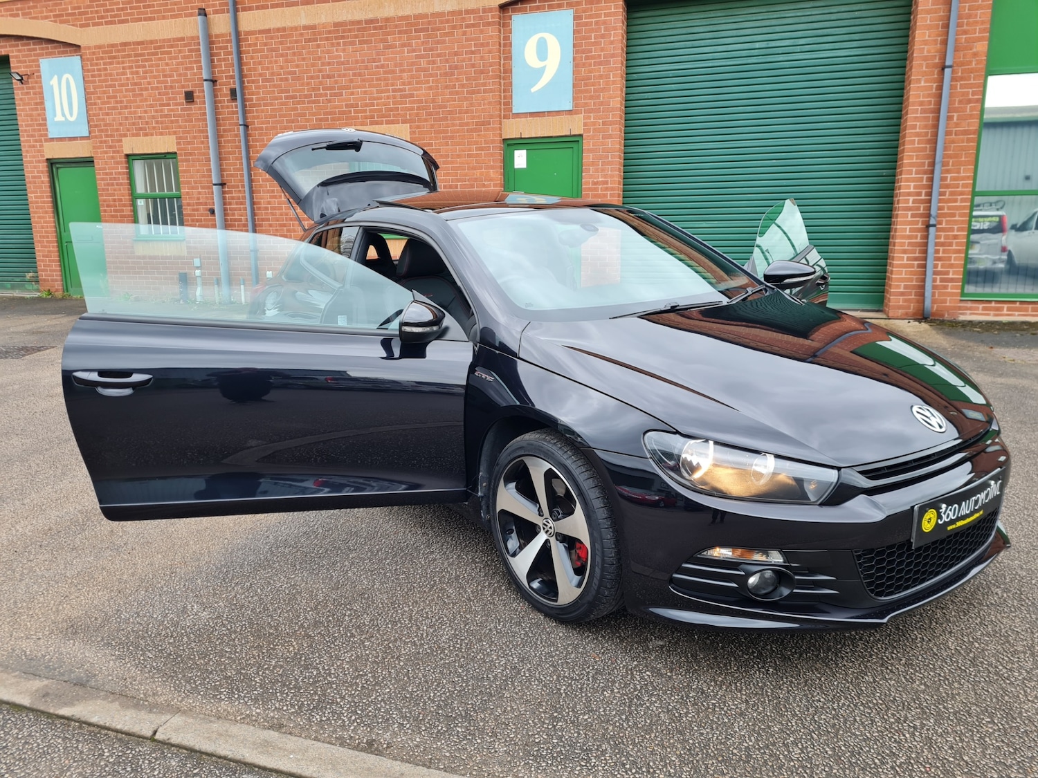 Used Volkswagen Scirocco 2013 for sale - 75996475: Photo 30