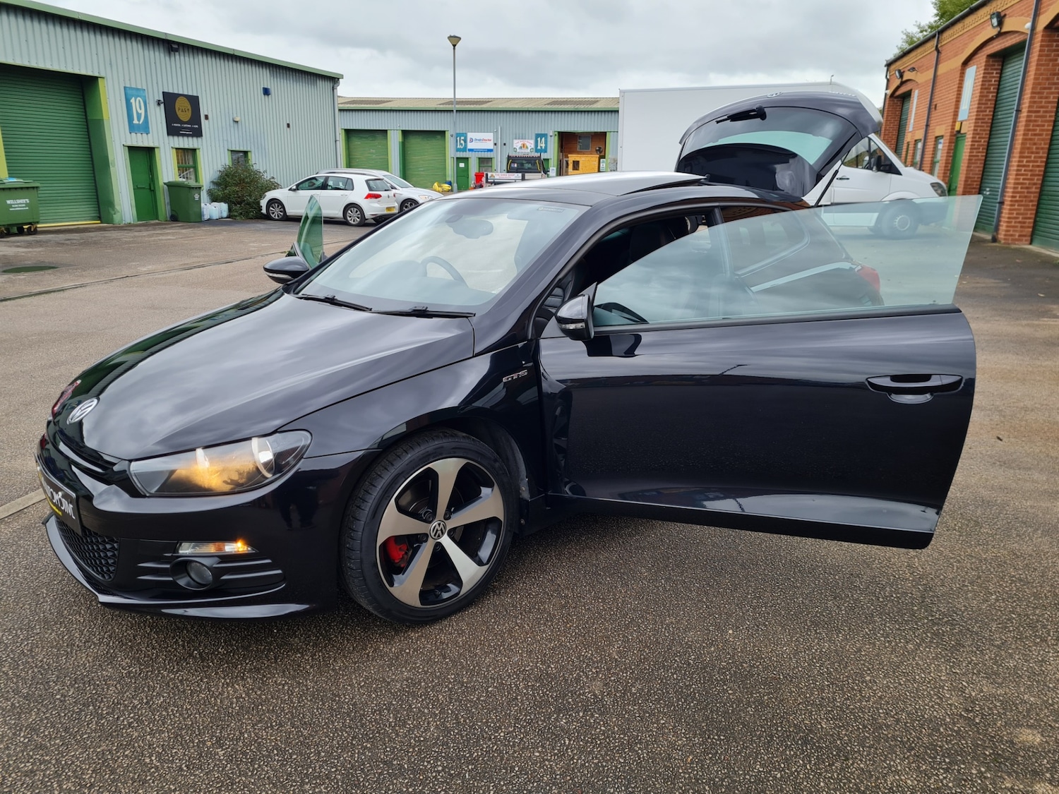 Used Volkswagen Scirocco 2013 for sale - 75996475: Photo 41