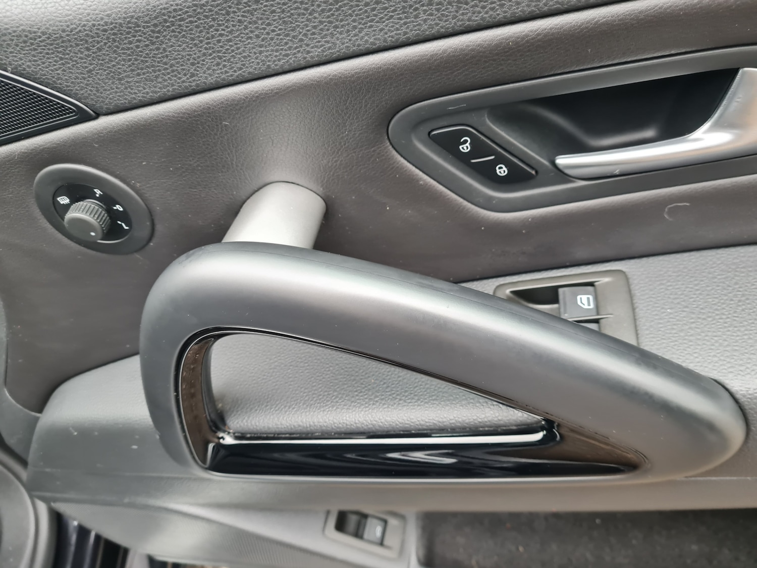 Used Volkswagen Scirocco 2013 for sale - 75996475: Photo 64