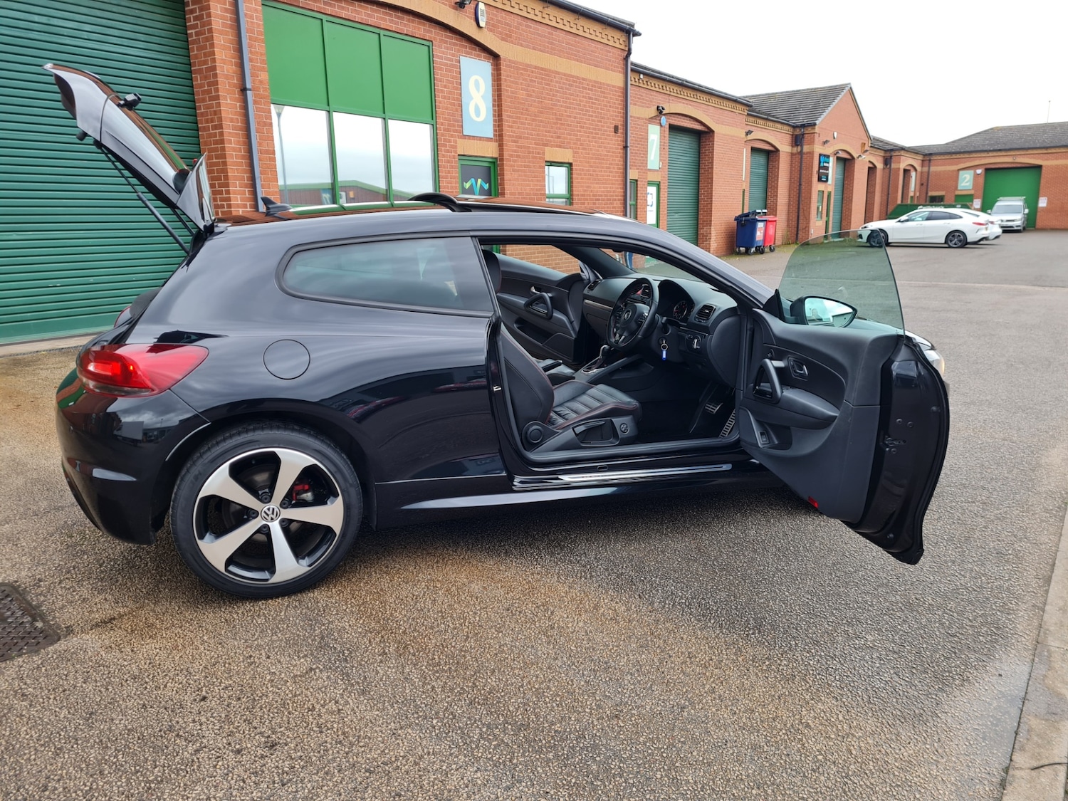 Used Volkswagen Scirocco 2013 for sale - 75996475: Photo 90