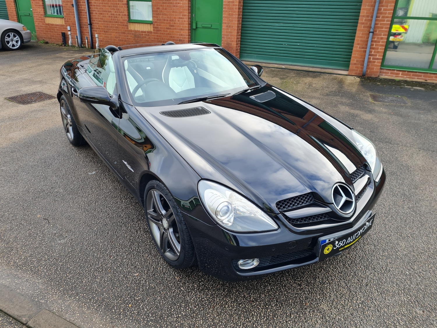 Used Mercedes-Benz SLK 2009 for sale - 76365002: Photo 21