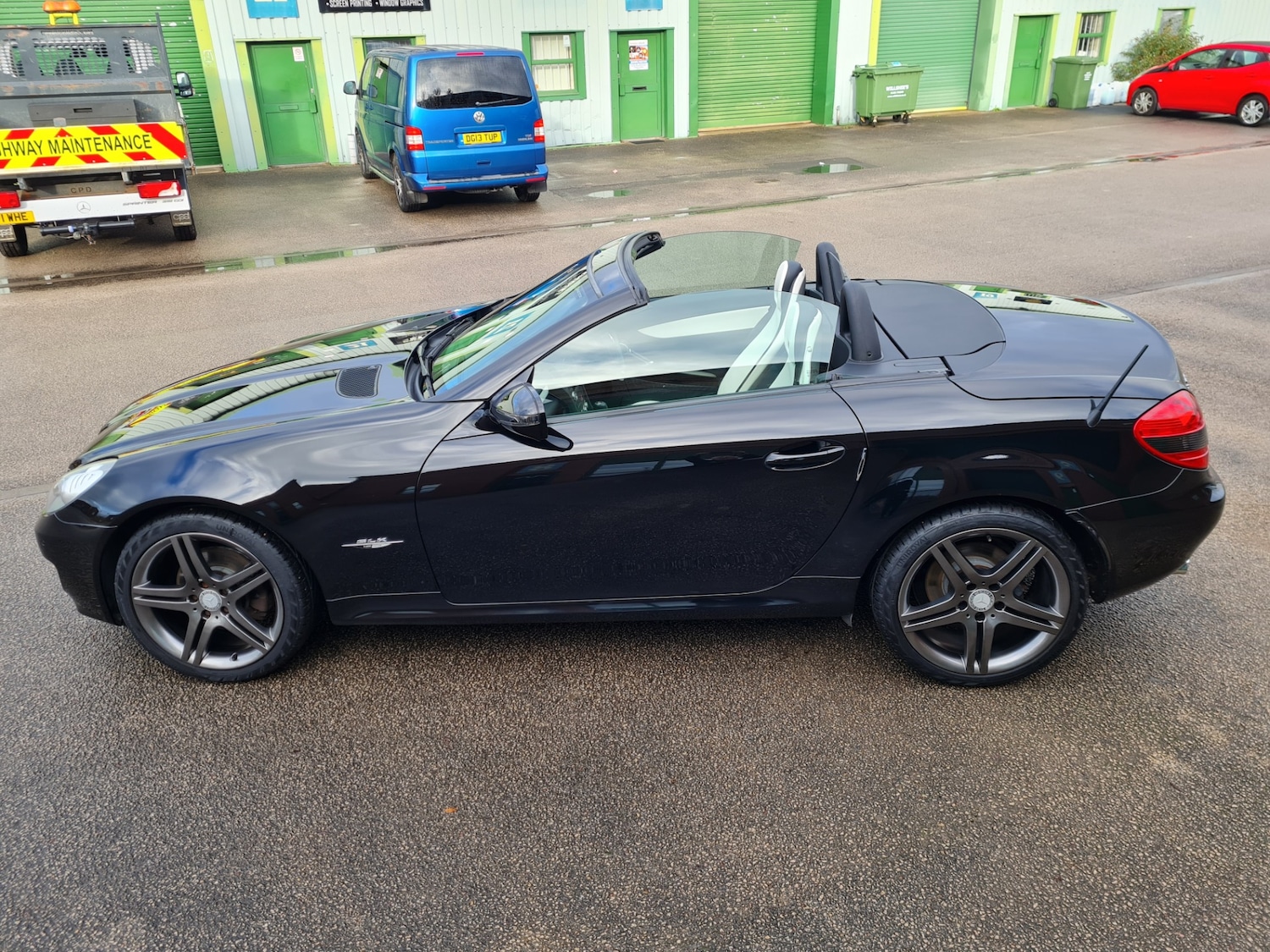 Used Mercedes-Benz SLK 2009 for sale - 76365002: Photo 25