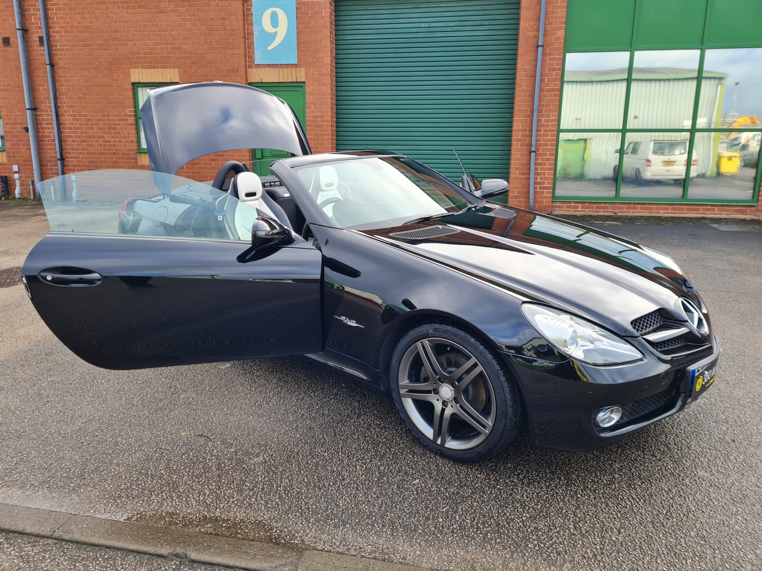 Used Mercedes-Benz SLK 2009 for sale - 76365002: Photo 27