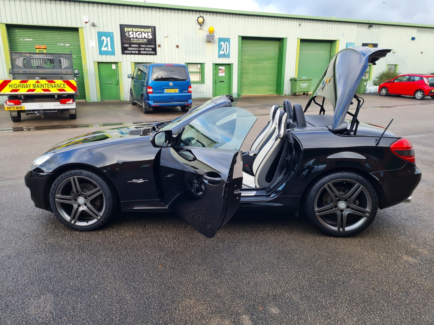 Used Mercedes-Benz SLK 2009 for sale - 76365002: Photo 35