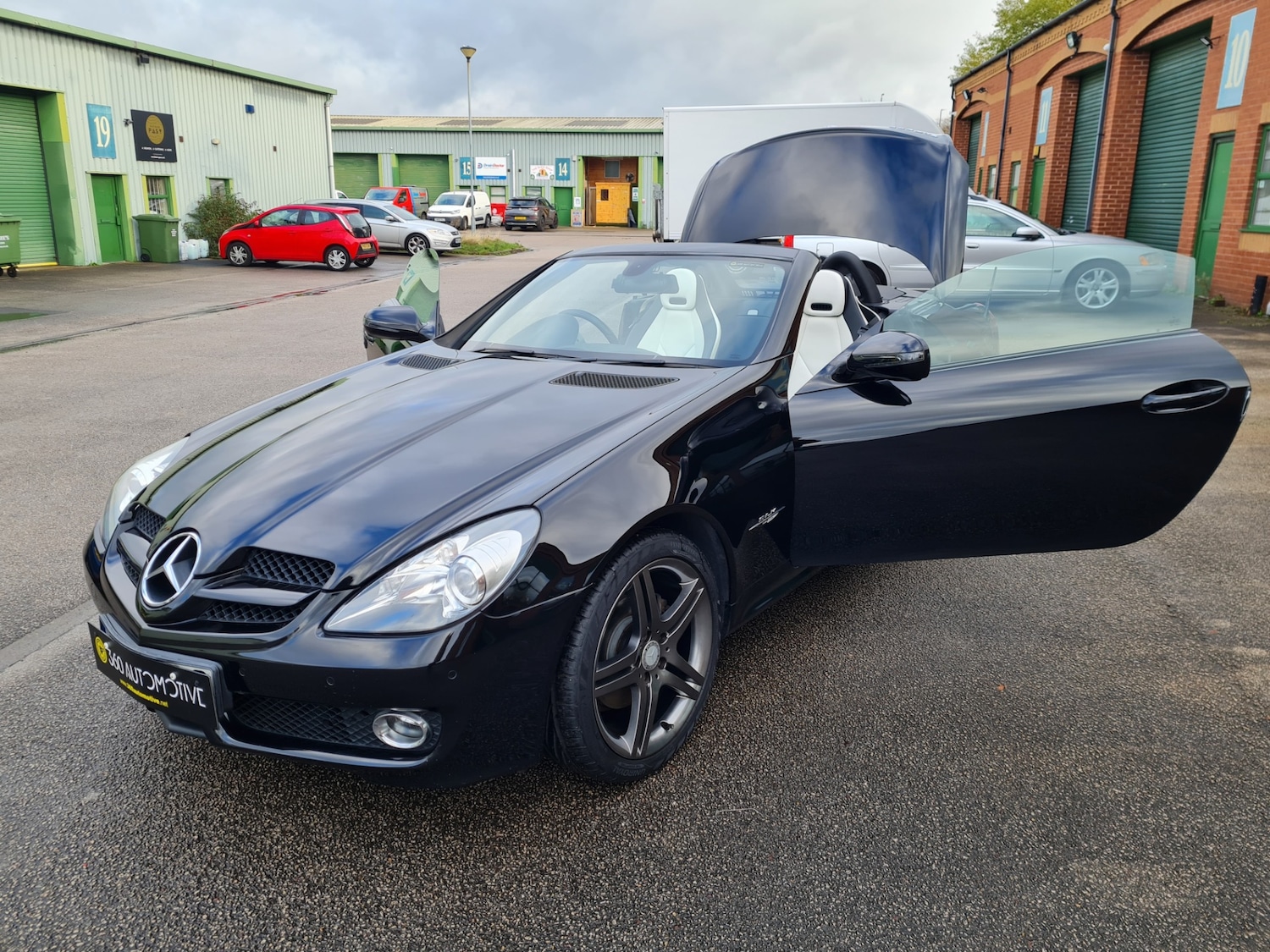 Used Mercedes-Benz SLK 2009 for sale - 76365002: Photo 37