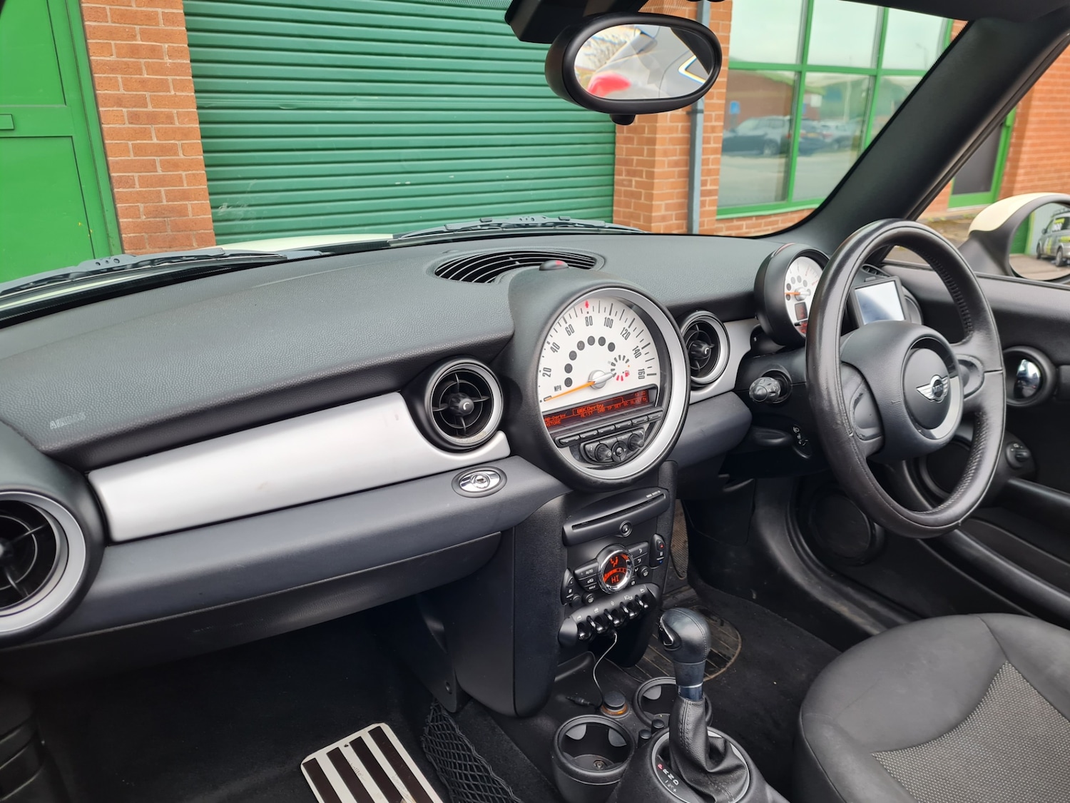 Used MINI Convertible 2011 for sale - 77404257: Photo 11